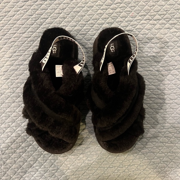 NEW UGG Disco Cross Slide Sandal - Picture 3 of 4